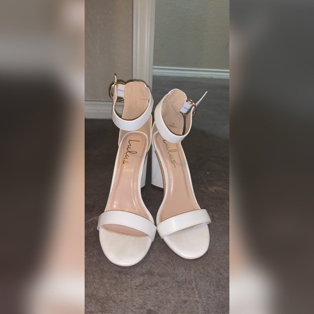Size 7 White 4 Inch Lulus Heels